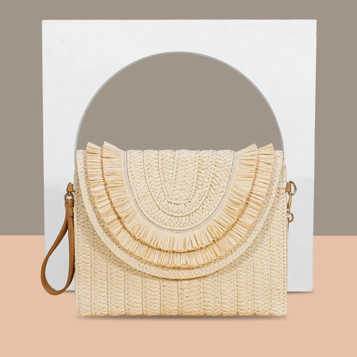 51 Fabulous Raffia Oversize Clutch Bags